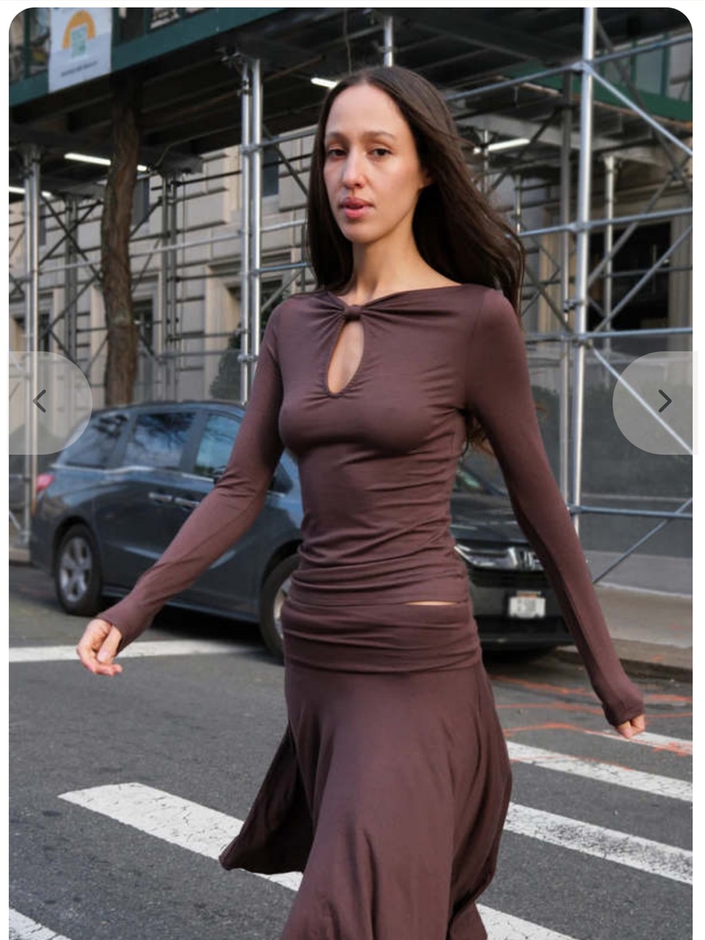 GEEL sylvie longsleeve keyhole top brown